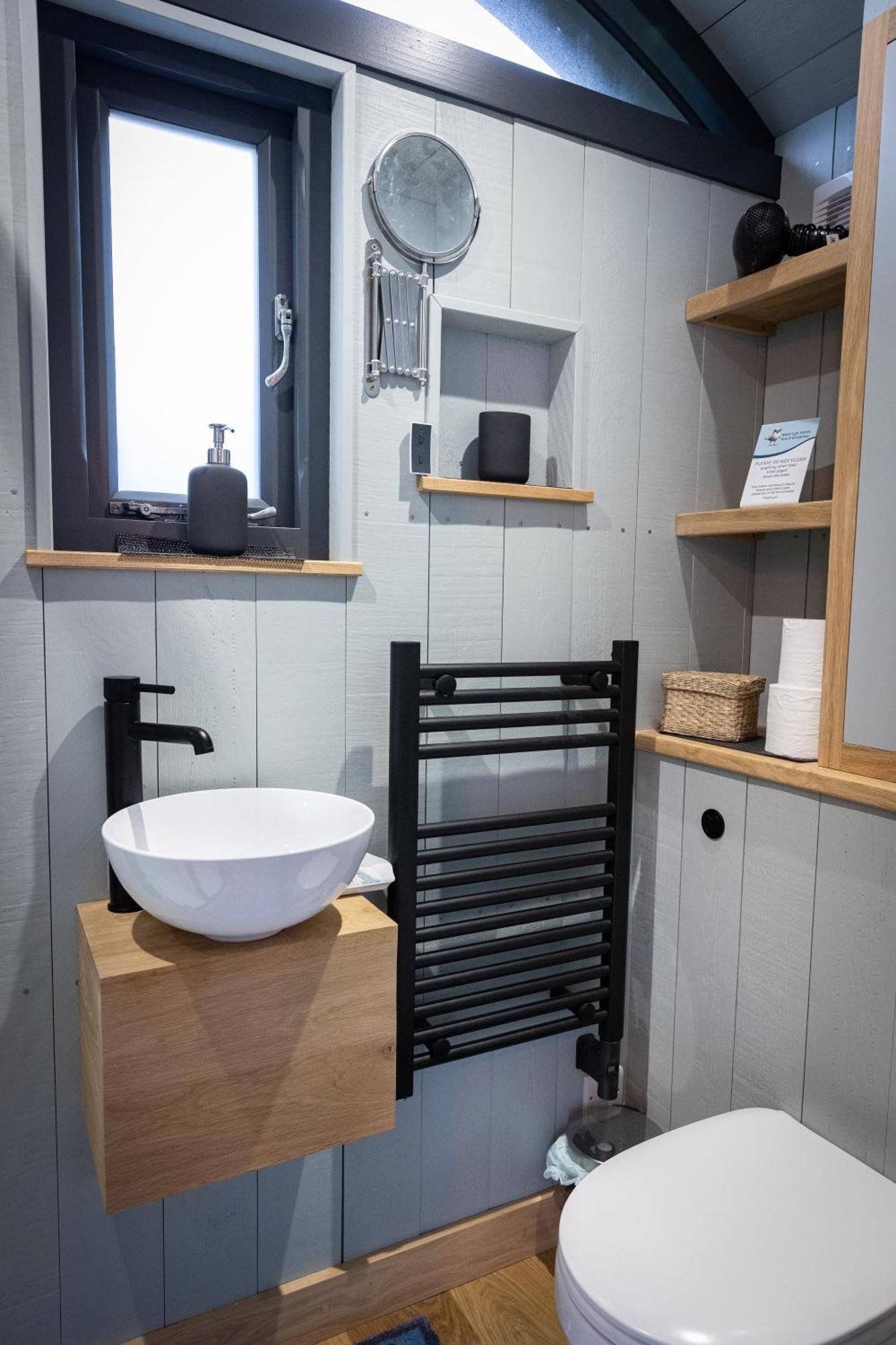 West Lyn Farm B&B And Shepherd Hut Lynton Eksteriør bilde
